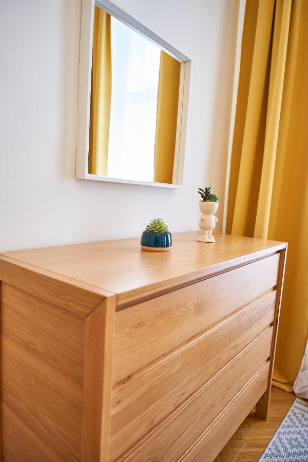 Renovated & Cozy - Close To Museumsquartier Viena Exterior foto